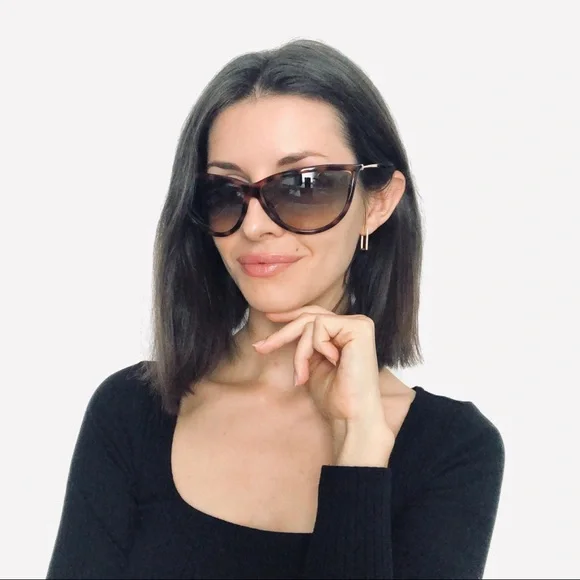 New TOM FORD Tammy Cat Eye Sunglasses - Picture 3 of 16